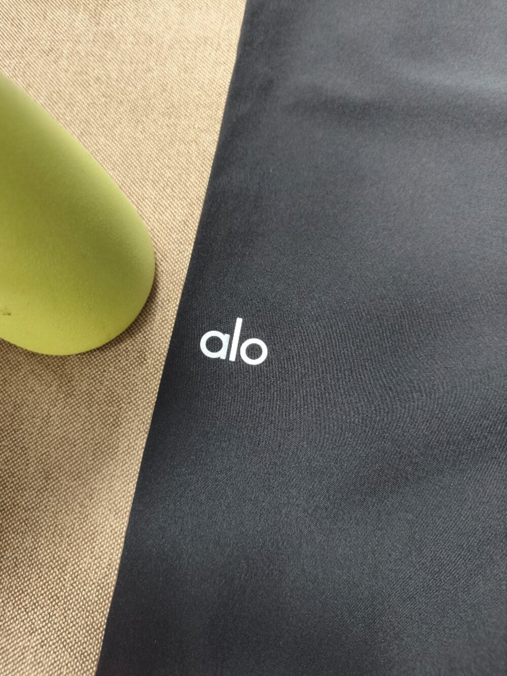 NWT ALO Yoga Black Suit Up Trouser 30" Inseam (Regular)💗Everyday, Office🐾 - Picture 4 of 6